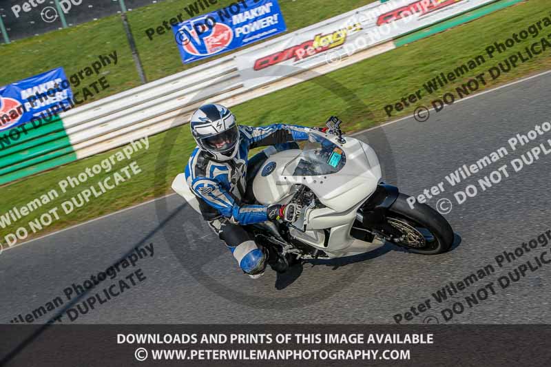 PJM Wedding Photography;enduro digital images;event digital images;eventdigitalimages;mallory park;mallory park photographs;mallory park trackday;mallory park trackday photographs;no limits trackdays;peter wileman photography;racing digital images;trackday digital images;trackday photos